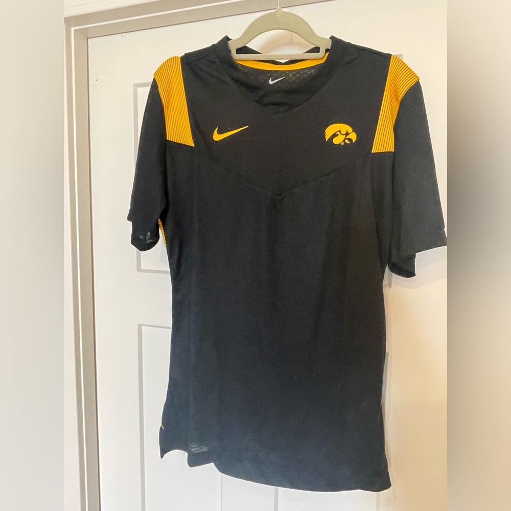 Iowa Hawkeye Nike On-Field Football Tshirt